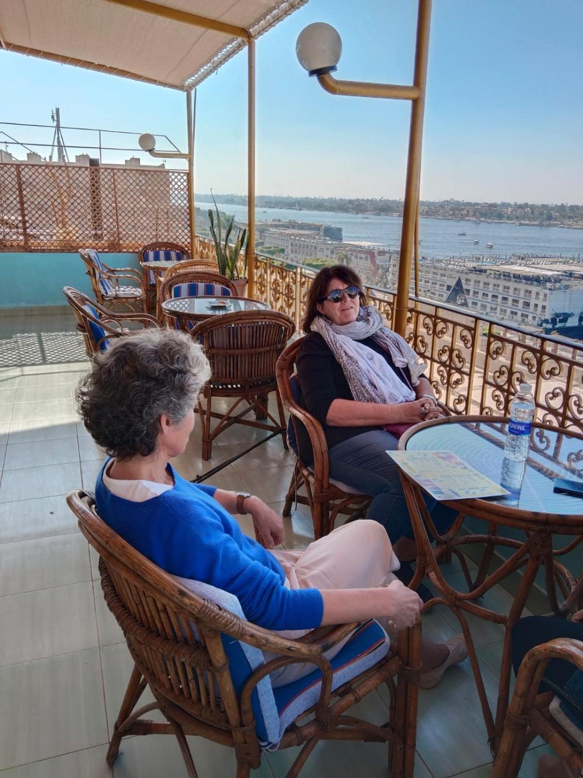 Merry Land Hotel & Roof Top Nile Restaurant Luxor Esterno foto